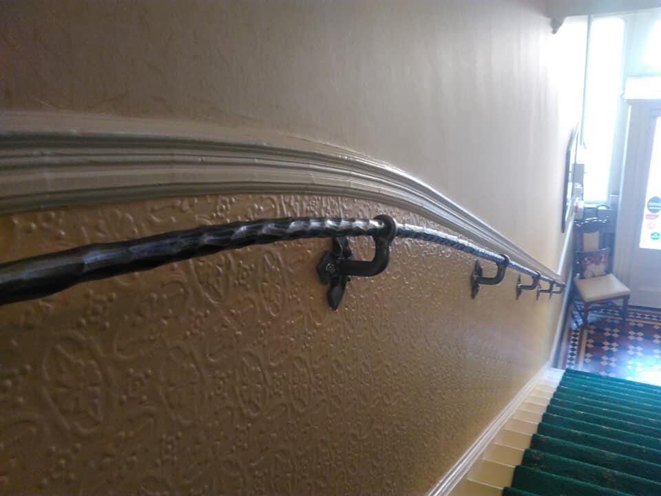 Handrail